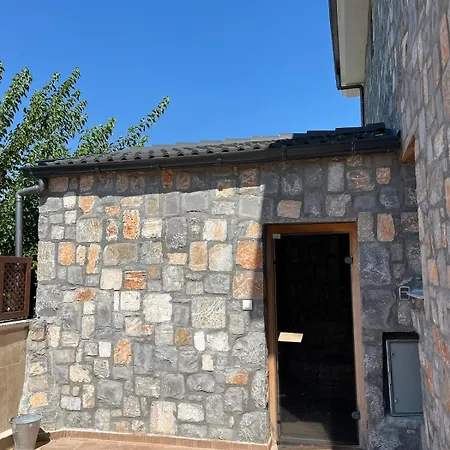 Villa Close To Lake, Beach, Center